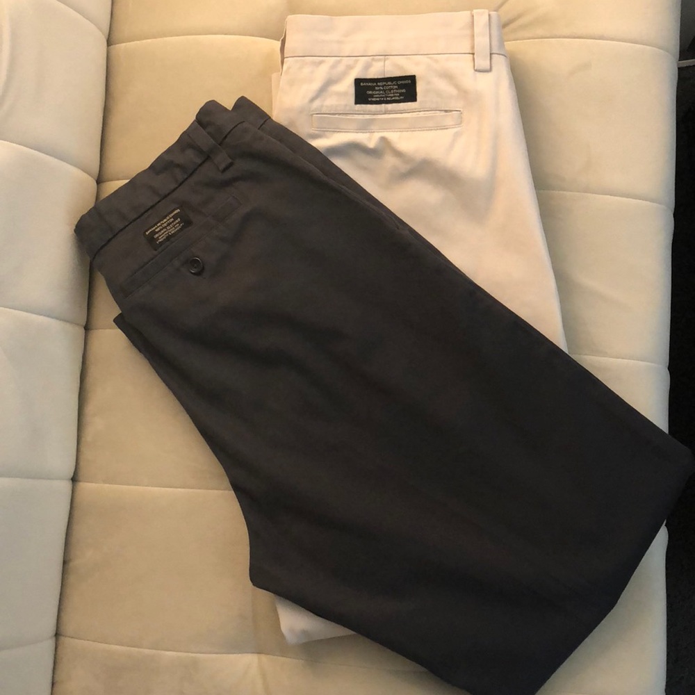 Banana Republic Men’s Chino pants